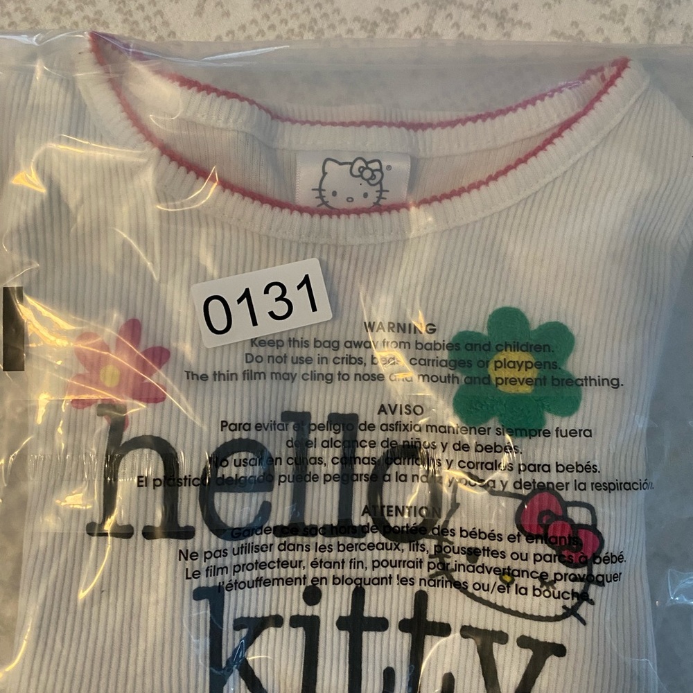 Hello Kitty Cream Tee with Floral Accents - Picture 4 of 4